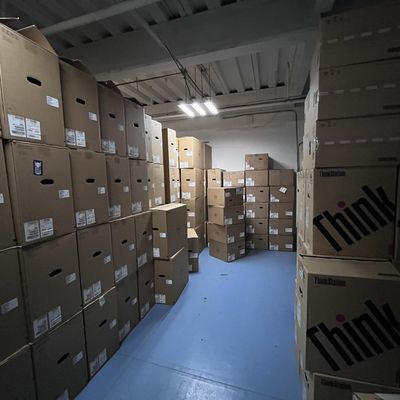 Lenovo ThinkSystem SN550 V2 Tower Blade Server με κύρια συχνότητα επεξεργαστή 2.1 GHz